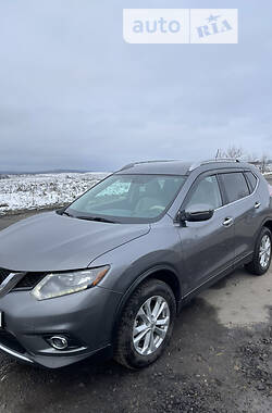 Внедорожник / Кроссовер Nissan Rogue 2016 в Львове