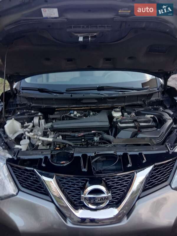 Внедорожник / Кроссовер Nissan Rogue 2015 в Чорткове