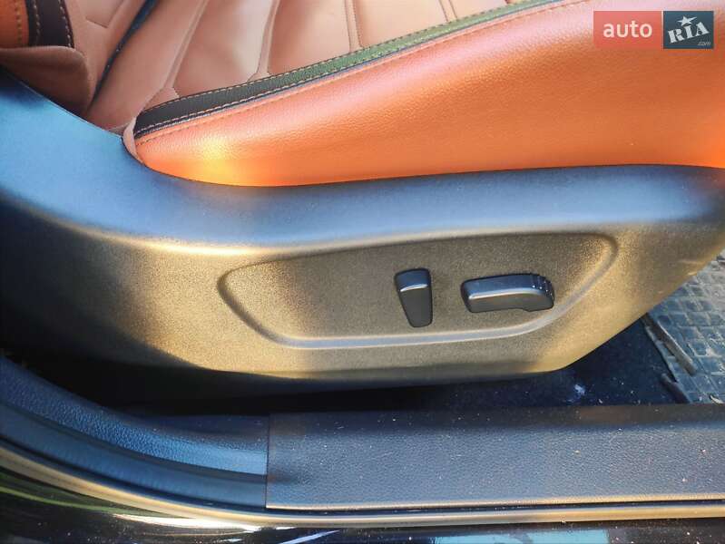 Внедорожник / Кроссовер Nissan Rogue 2019 в Первомайске