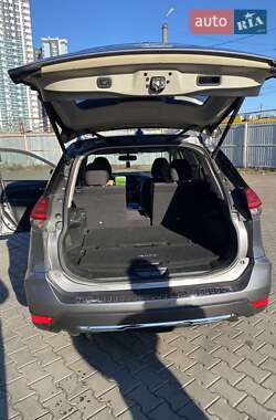 Внедорожник / Кроссовер Nissan Rogue 2017 в Одессе