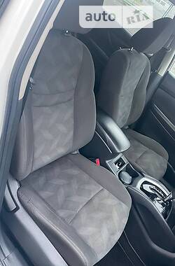 Внедорожник / Кроссовер Nissan Rogue 2016 в Луцке