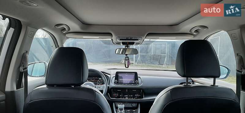 Позашляховик / Кросовер Nissan Rogue 2021 в Козові