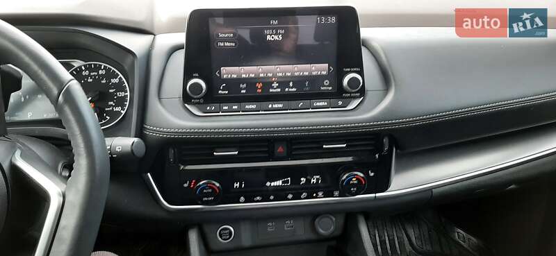 Позашляховик / Кросовер Nissan Rogue 2021 в Козові