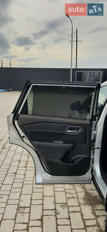 Позашляховик / Кросовер Nissan Rogue 2021 в Козові