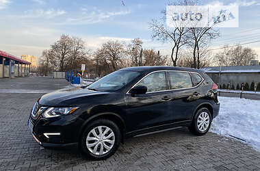 Внедорожник / Кроссовер Nissan Rogue 2017 в 