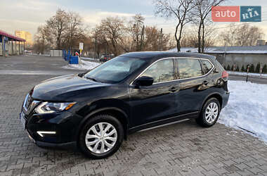 Внедорожник / Кроссовер Nissan Rogue 2017 в 