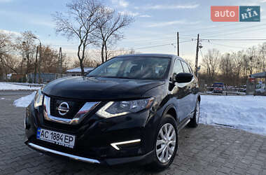 Внедорожник / Кроссовер Nissan Rogue 2017 в 