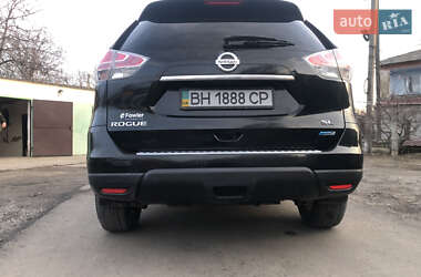 Внедорожник / Кроссовер Nissan Rogue 2013 в Окнах