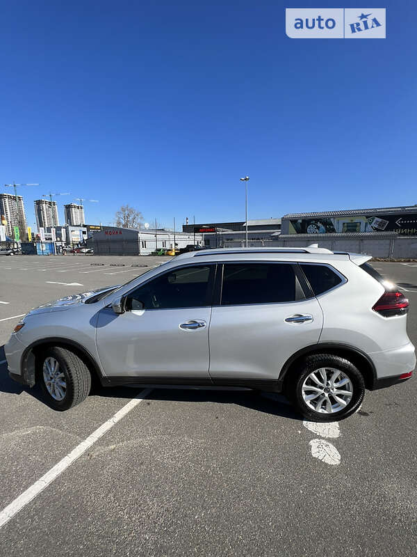 Позашляховик / Кросовер Nissan Rogue 2019 в Києві