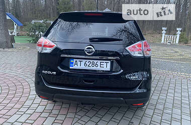 Внедорожник / Кроссовер Nissan Rogue 2015 в 
