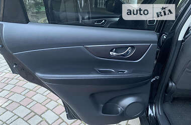 Внедорожник / Кроссовер Nissan Rogue 2015 в 