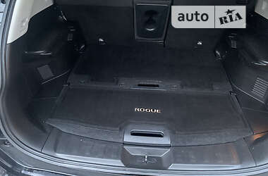 Внедорожник / Кроссовер Nissan Rogue 2015 в 