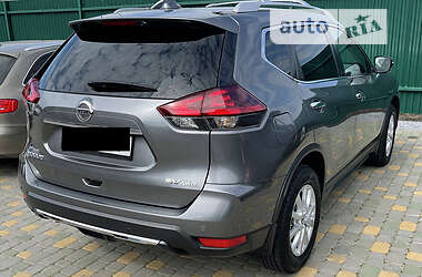 Внедорожник / Кроссовер Nissan Rogue 2019 в 