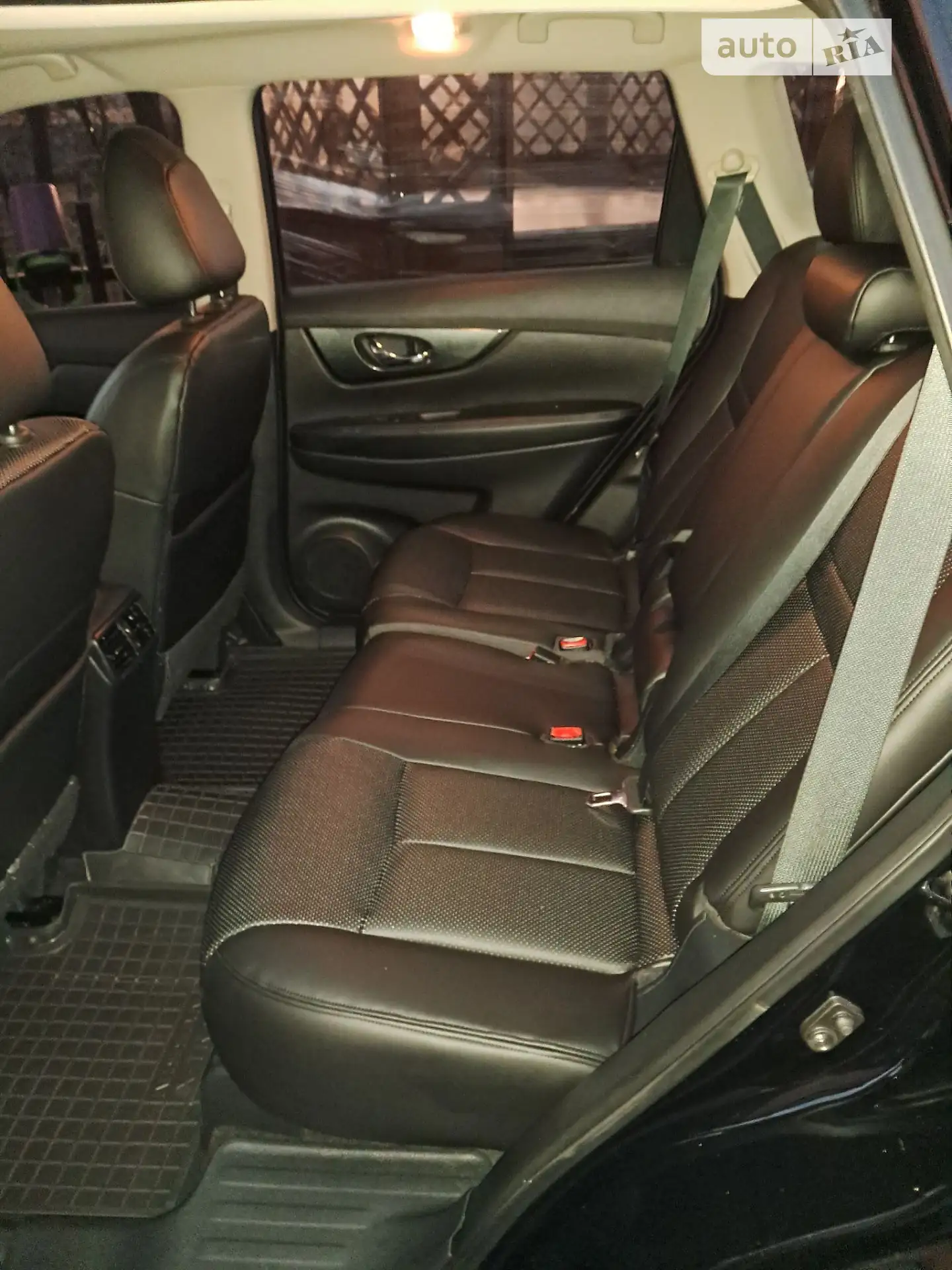 2015 Nissan Rogue - мініатюра 9