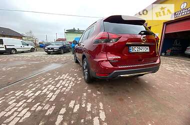 Позашляховик / Кросовер Nissan Rogue 2017 в Бориславі