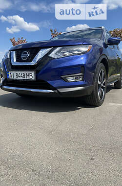 Внедорожник / Кроссовер Nissan Rogue 2018 в Ирпене
