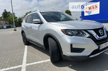 Внедорожник / Кроссовер Nissan Rogue 2017 в 