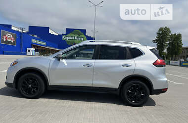 Внедорожник / Кроссовер Nissan Rogue 2017 в 