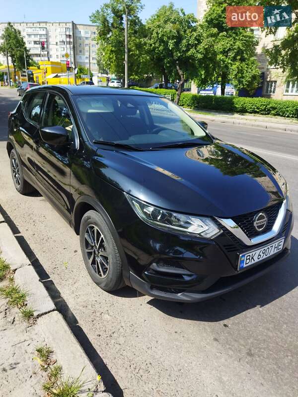 Позашляховик / Кросовер Nissan Rogue 2020 в Дубні