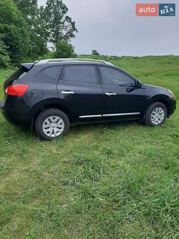 Позашляховик / Кросовер Nissan Rogue 2015 в Новій Водолагі