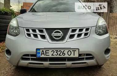 Внедорожник / Кроссовер Nissan Rogue 2015 в Кривом Роге