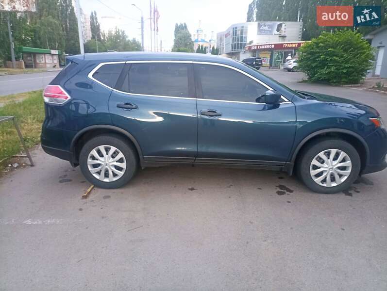 Внедорожник / Кроссовер Nissan Rogue 2015 в Харькове