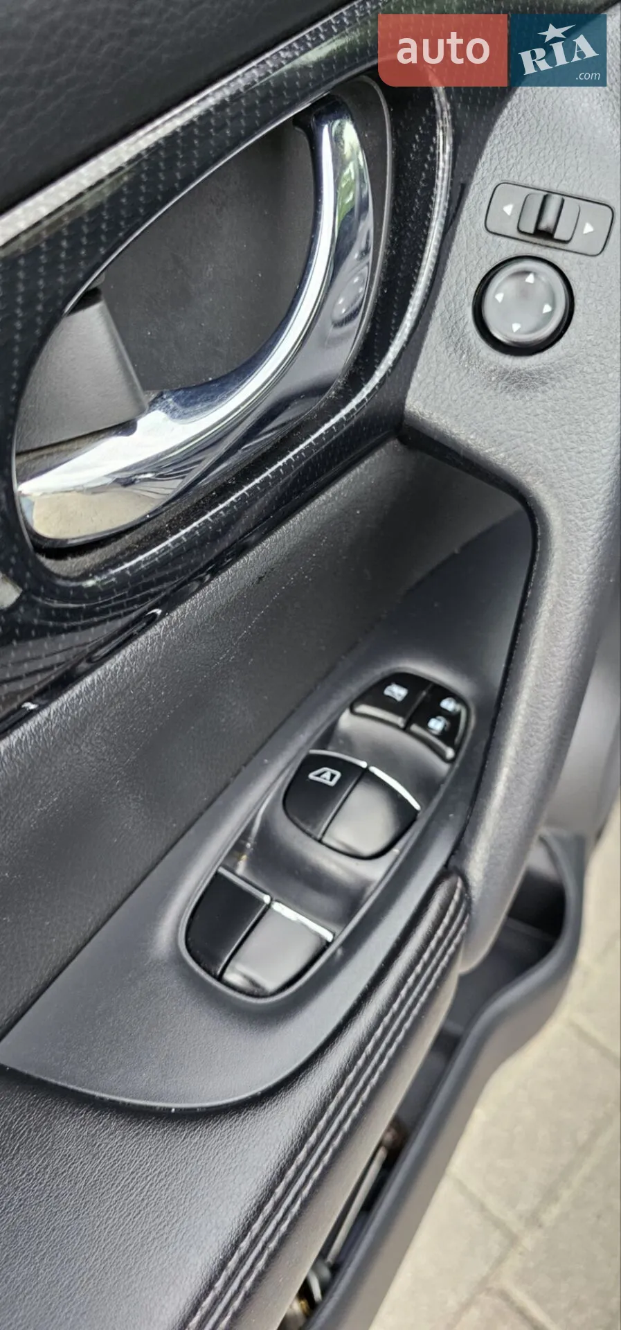 2019 Nissan Rogue - мініатюра 17