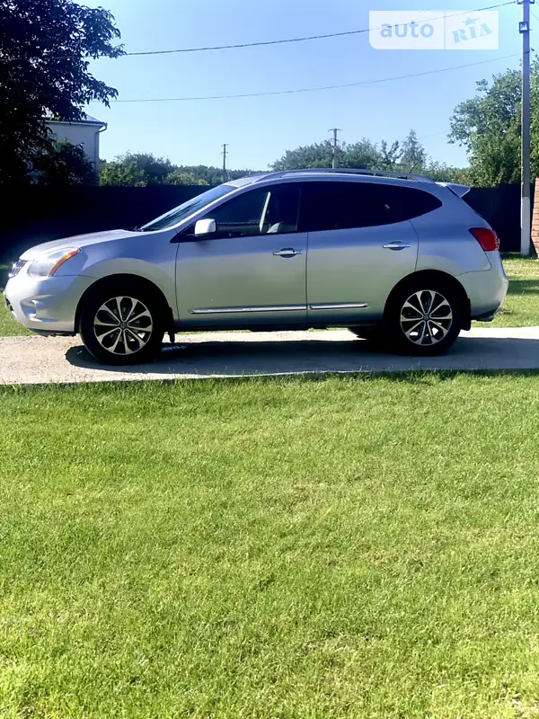 Nissan Rogue 2011
