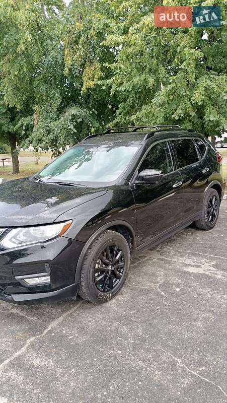 Внедорожник / Кроссовер Nissan Rogue 2018 в Запорожье