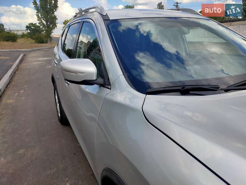 Позашляховик / Кросовер Nissan Rogue 2014 в Вознесенську