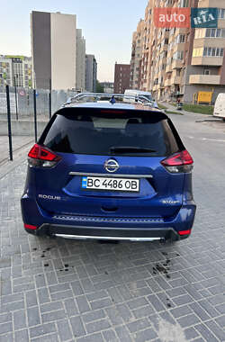 Внедорожник / Кроссовер Nissan Rogue 2016 в Львове
