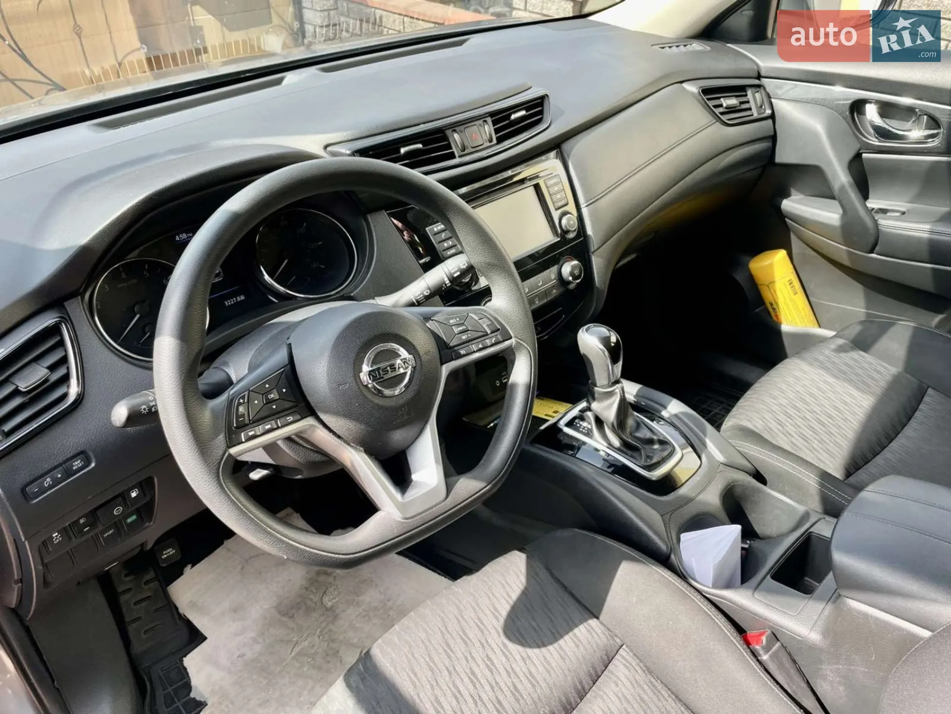 2018 Nissan Rogue - мініатюра 2