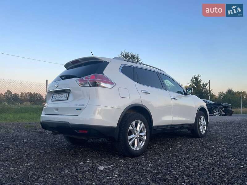 Позашляховик / Кросовер Nissan Rogue 2014 в Могилів-Подільському
