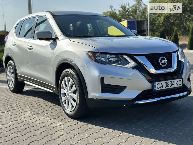 Позашляховик / Кросовер Nissan Rogue 2017 в Черкасах