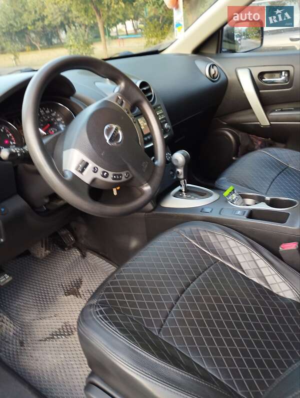 Внедорожник / Кроссовер Nissan Rogue 2013 в Виннице