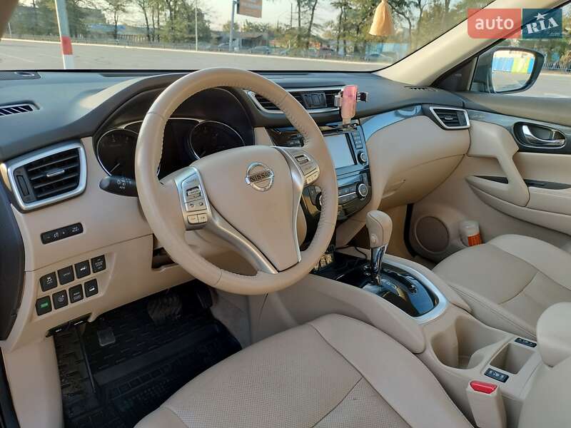 Внедорожник / Кроссовер Nissan Rogue 2015 в Одессе