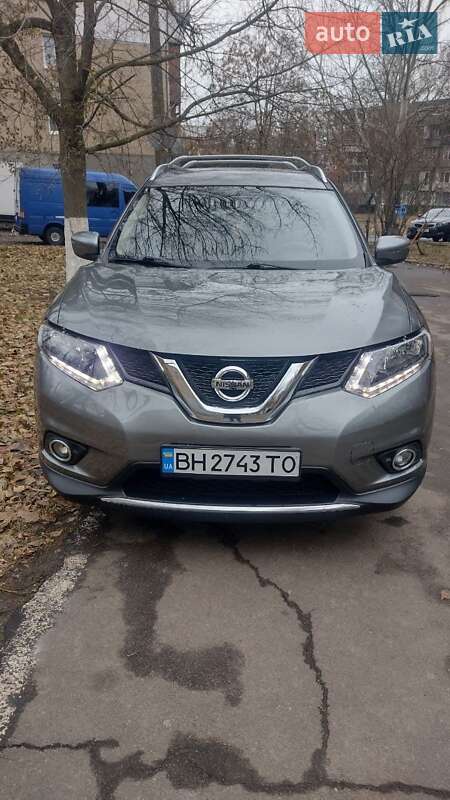 Позашляховик / Кросовер Nissan Rogue 2016 в Одесі