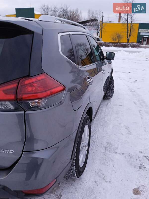 Внедорожник / Кроссовер Nissan Rogue 2016 в Житомире