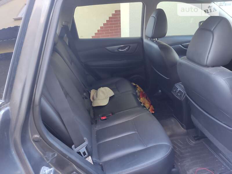 Внедорожник / Кроссовер Nissan Rogue 2014 в Дрогобыче