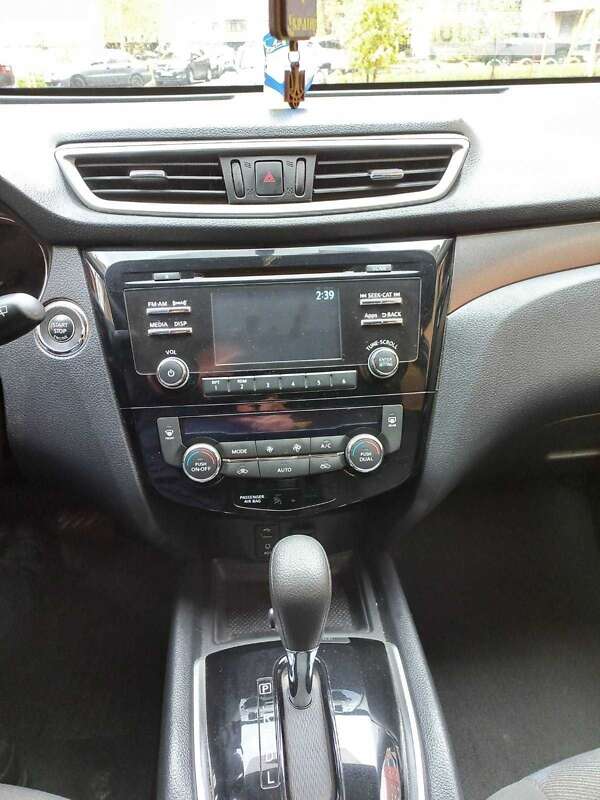 Внедорожник / Кроссовер Nissan Rogue 2016 в Полтаве фото 11 Внедорожник / Кроссовер Nissan Rogue 2016 в Полтаве