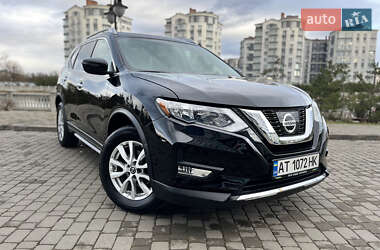 Внедорожник / Кроссовер Nissan Rogue 2018 в Ивано-Франковске