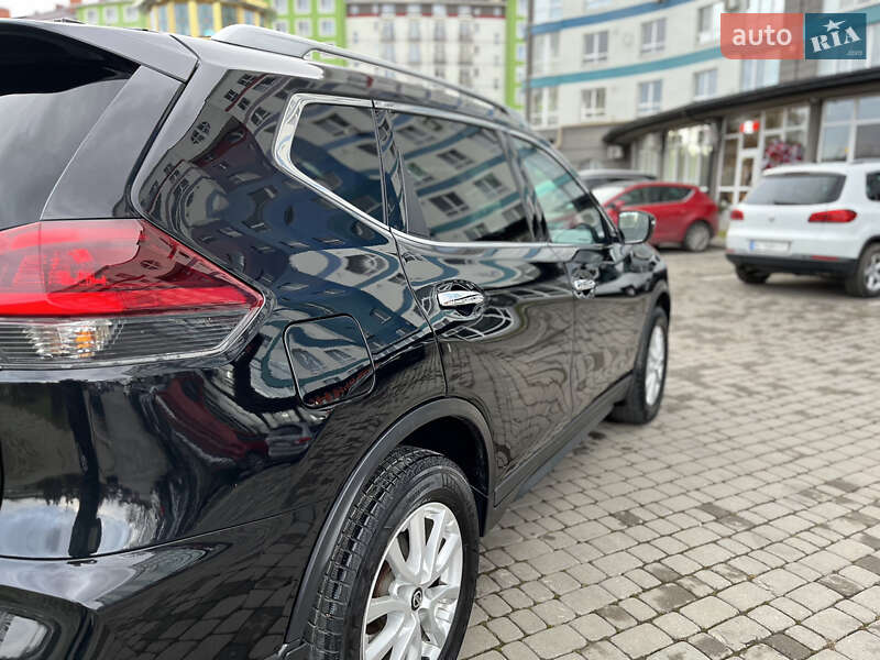 Позашляховик / Кросовер Nissan Rogue 2018 в Івано-Франківську