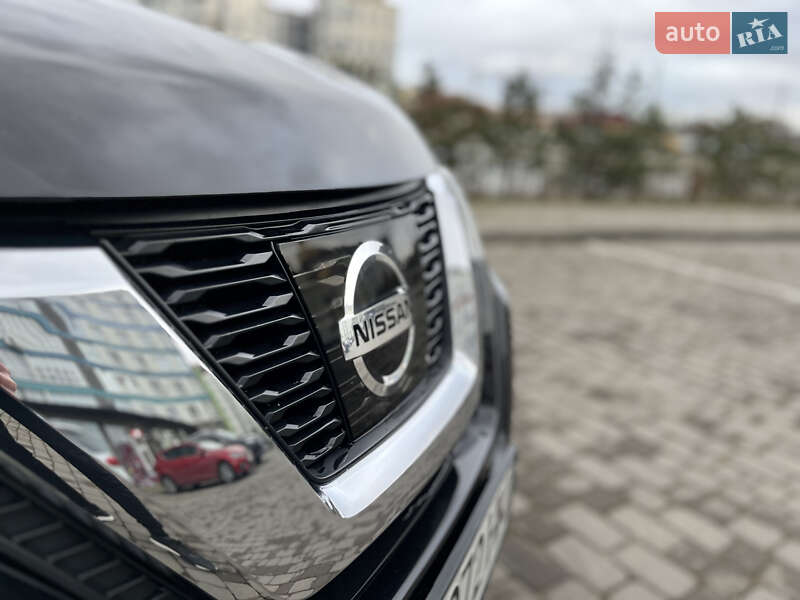 Позашляховик / Кросовер Nissan Rogue 2018 в Івано-Франківську