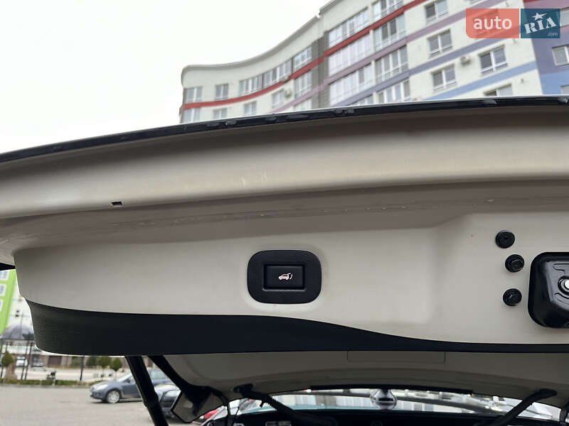 Позашляховик / Кросовер Nissan Rogue 2018 в Івано-Франківську