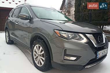 Позашляховик / Кросовер Nissan Rogue 2017 в Тернополі