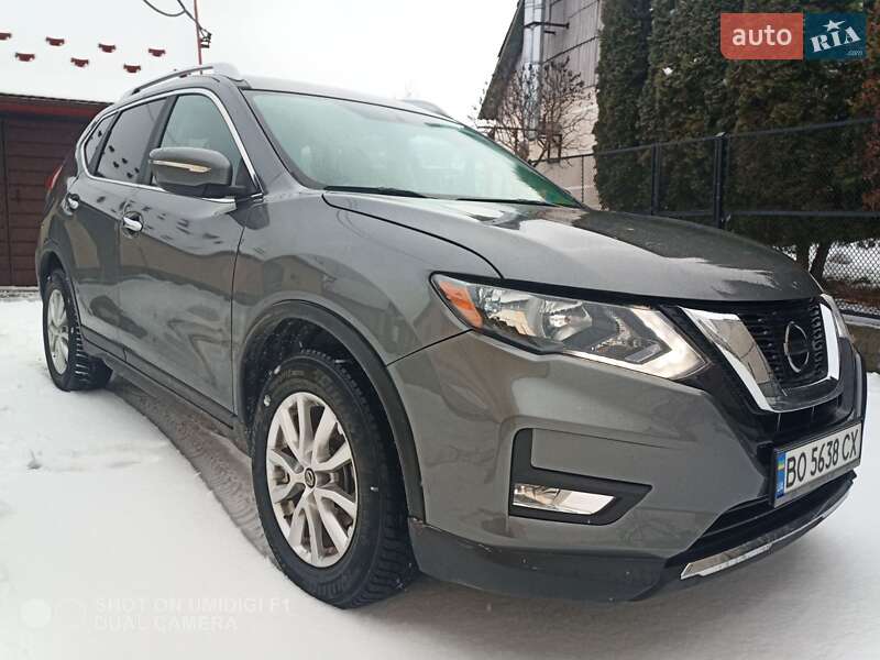 Позашляховик / Кросовер Nissan Rogue 2017 в Тернополі
