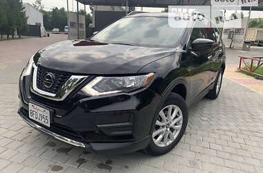 Позашляховик / Кросовер Nissan Rogue 2017 в Львові