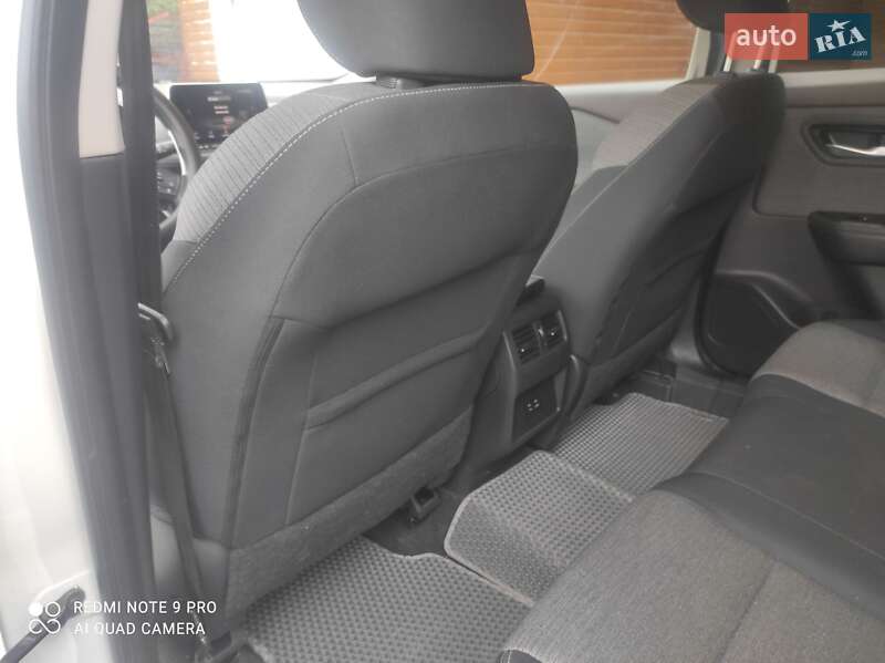 Позашляховик / Кросовер Nissan Rogue 2021 в Києві