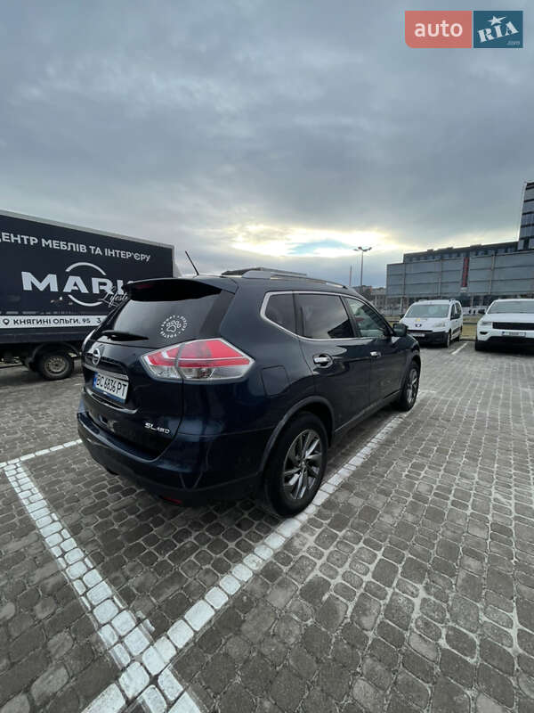 Позашляховик / Кросовер Nissan Rogue 2016 в Львові