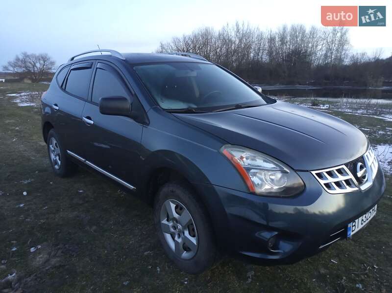Позашляховик / Кросовер Nissan Rogue 2015 в Полтаві